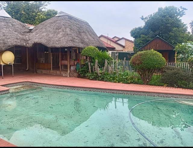 4 BEDROOM HOUSE FOR SALE IN PARKRAND